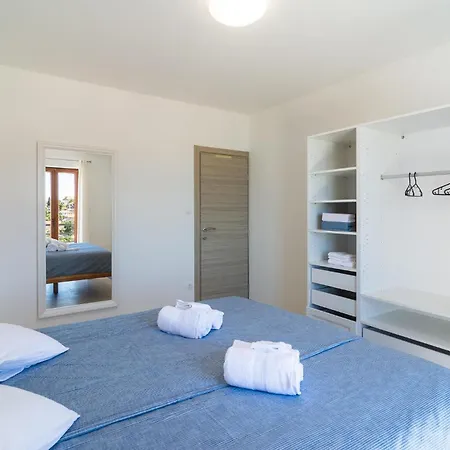 1 Bedroom In Lägenhet Splitska