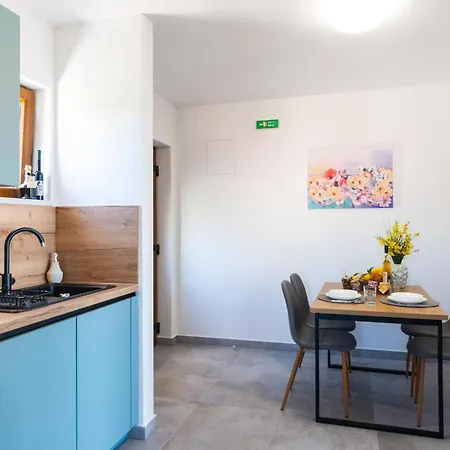 1 Bedroom In *